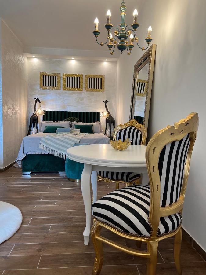 La Dolce Vita Luxury II Apartments With Best Free Private Parking In Center Pula Luaran gambar