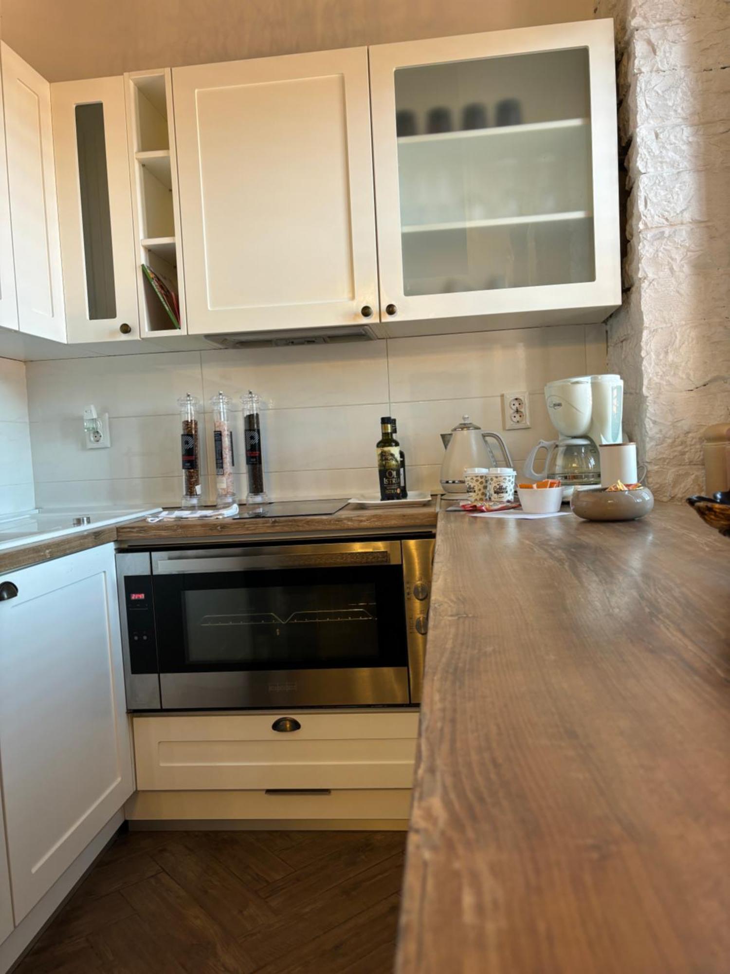 La Dolce Vita Luxury II Apartments With Best Free Private Parking In Center Pula Luaran gambar